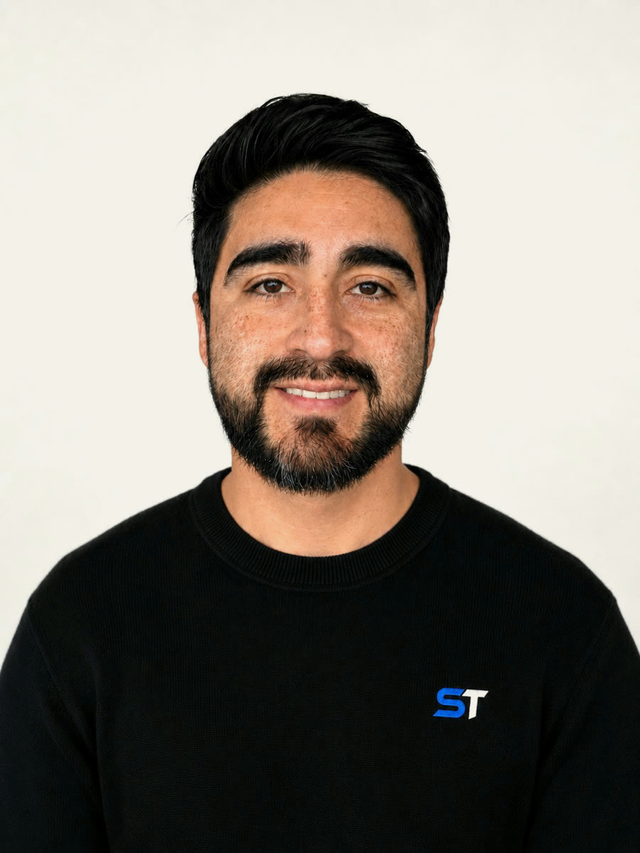 Andrés Chávez, Founder and AI Automation Engineer at Streamlite Technologies
